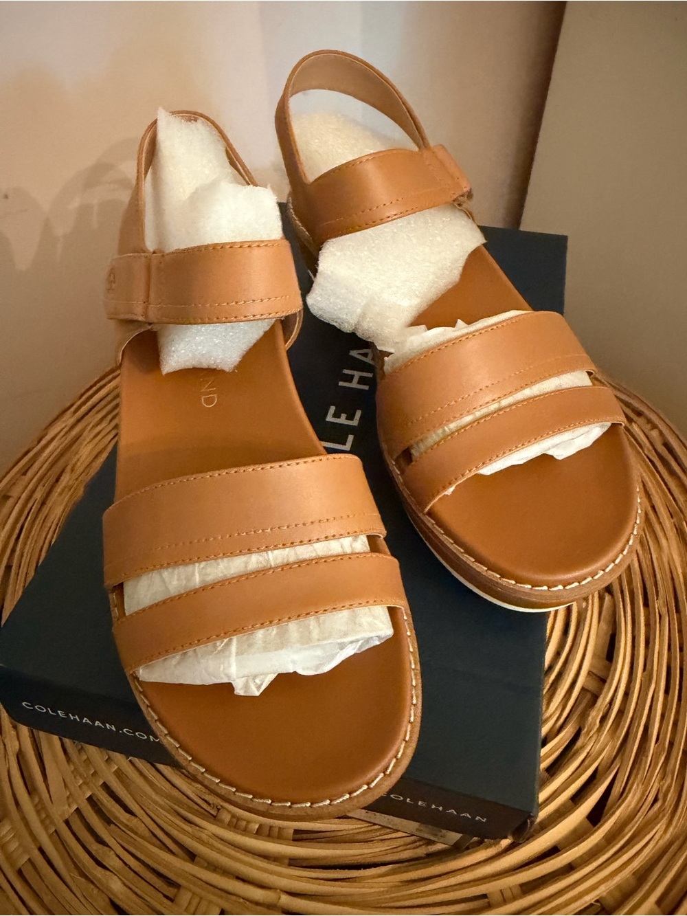 NEW IN BOX Cole Haan Pecan Platform Sandals in Tan Leather - Picture 2 of 4